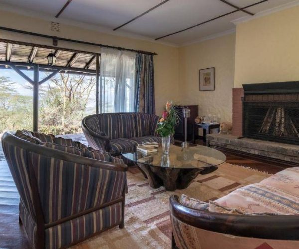 SAROVA-LION-HILL-GAME-LODGE-6