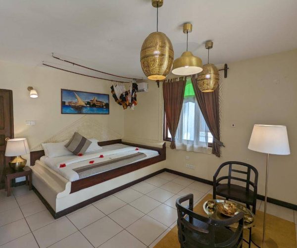 SMILES-BEACH-HOTEL-1