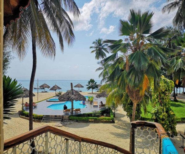 SMILES-BEACH-HOTEL-3