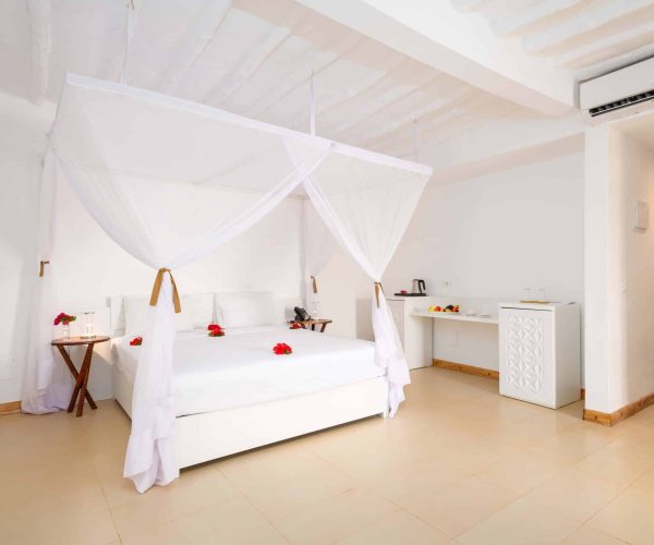 Sandies-Baoba-Beach_Zanzibar361-scaled