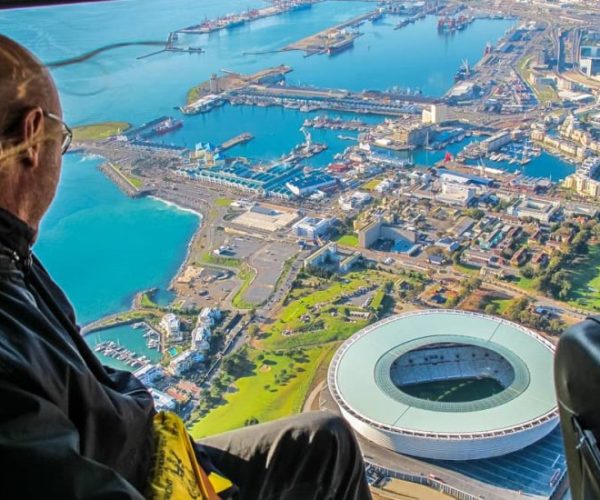 Survol-en-helicoptere-de-Cape-Town-1-qqo09su60u7gx396ss95ndi7uzy0oivtkvhxvweut8
