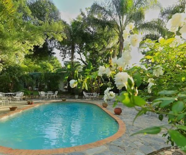 TRAVELLERS-GUEST-HOUSE-3