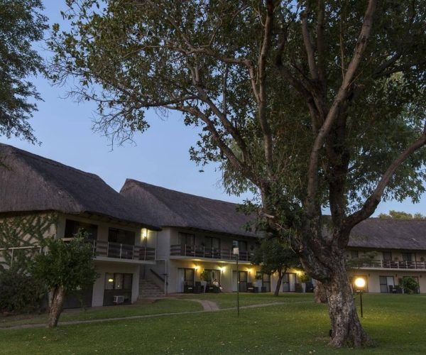 The-Azambezi-River-Lodge-6