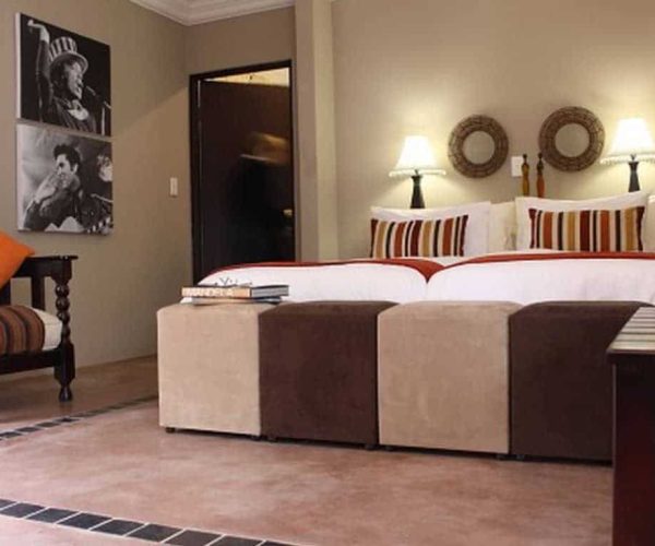 The-Still-Woning-Guest-House-1