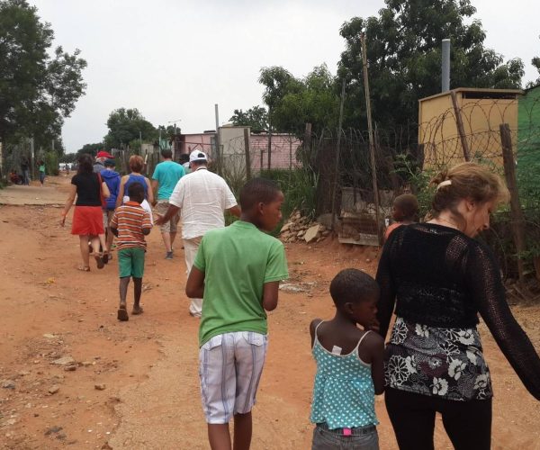 Visite-du-quartier-de-Soweto-3