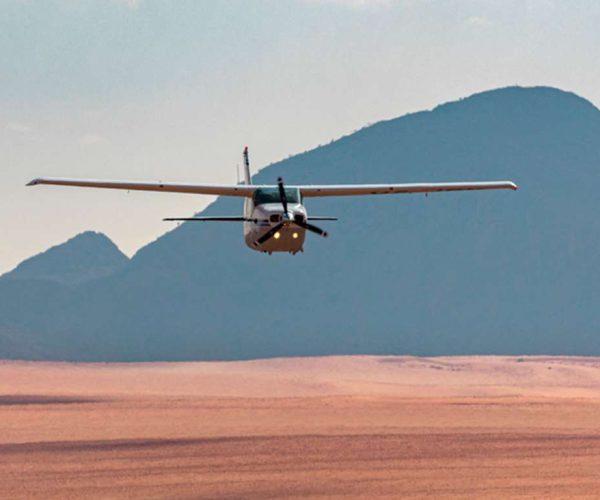 Vol-en-scenique-Namibie-2