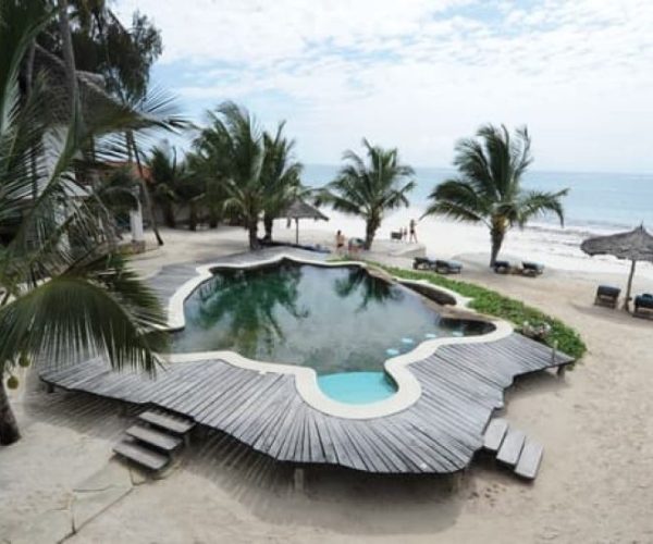 WATER-LOVERS-qqnzvynpen9hzrctlswvxv7x0s5hcxy30dqlj8xif0