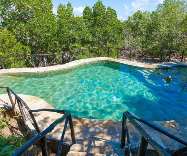 the-sands-at-chale-island4-qqnzvndn4mu24ft7fo1d3y2dw5p2skpaytwrrxe8ho