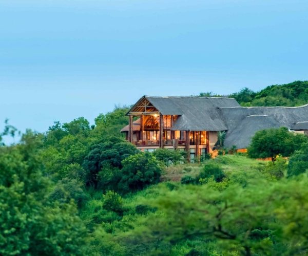 zulu-nyala-safari-game-lodge-exteriors-lodge-01